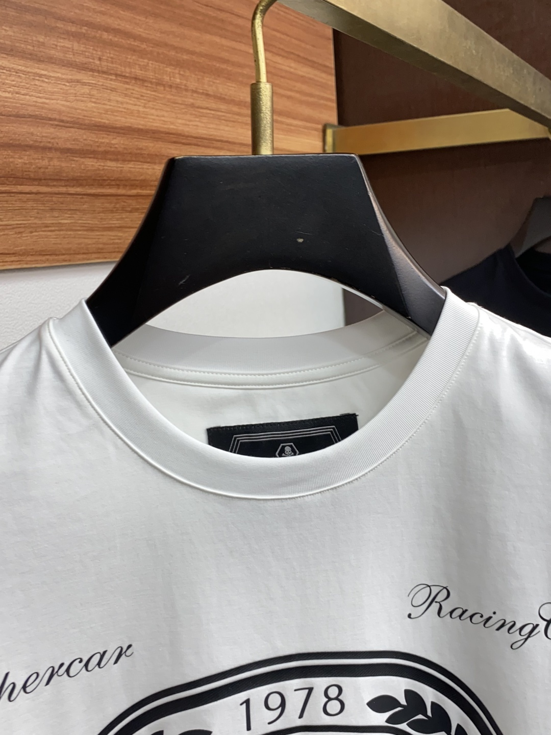  PP 系列 VIP高级定制 2025新款短袖  百搭款式 任何人都可以轻松驾驭 面料全订制工艺 高定一