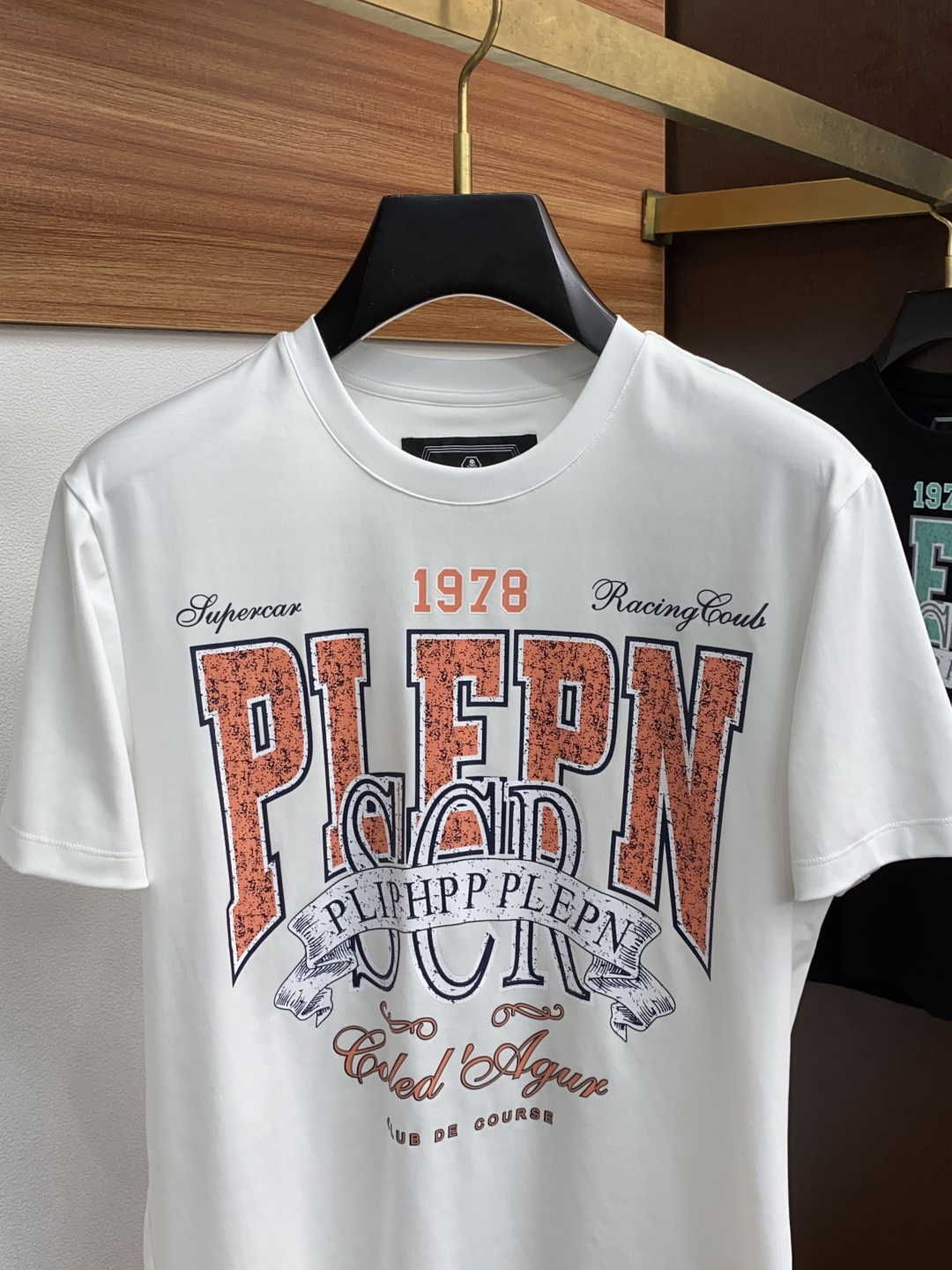  PP 系列 VIP高级定制 2025新款短袖  百搭款式 任何人都可以轻松驾驭 面料全订制工艺 高定一