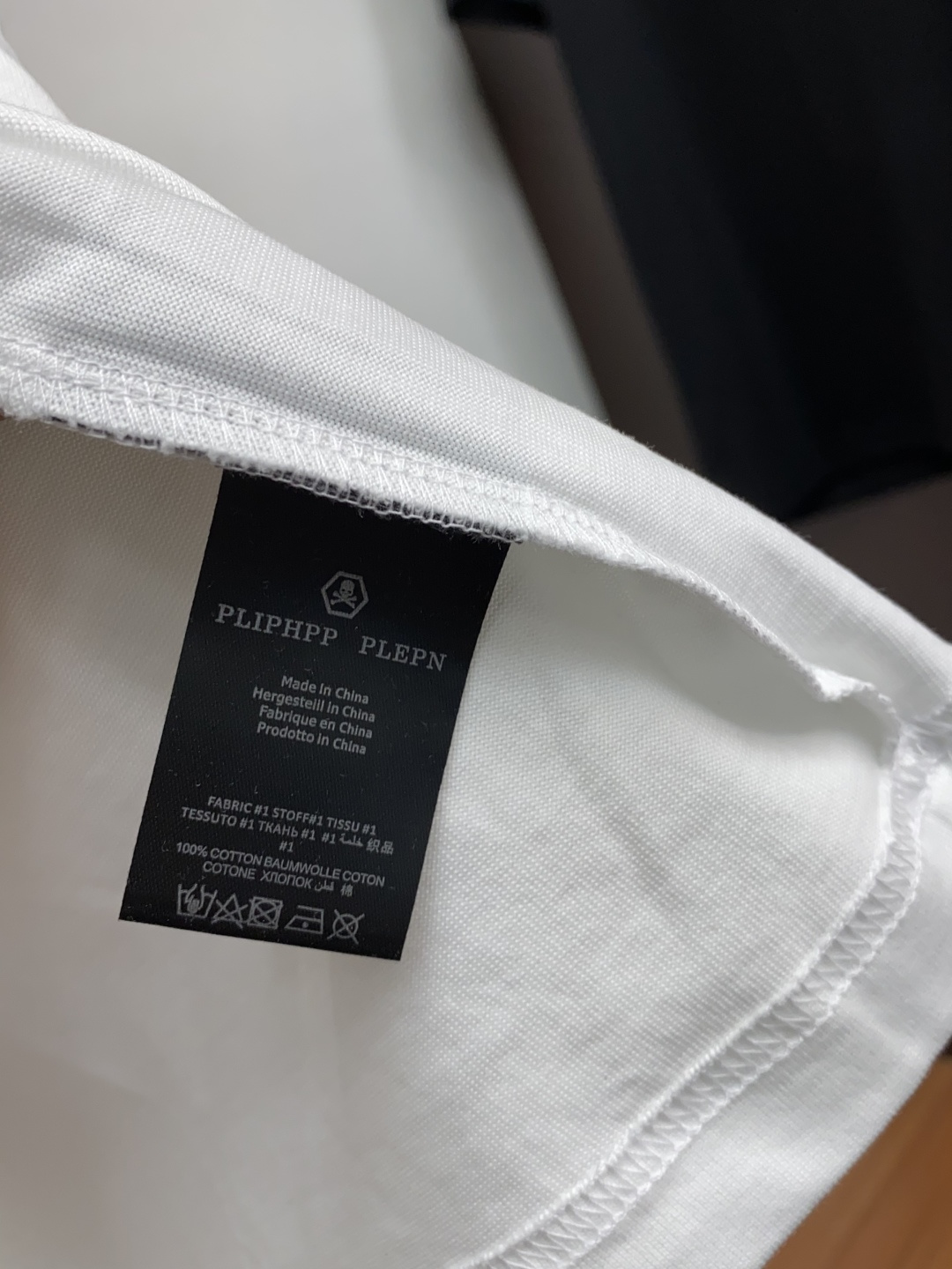  PP 系列 VIP高级定制 2025新款短袖  百搭款式 任何人都可以轻松驾驭 面料全订制工艺 高定一