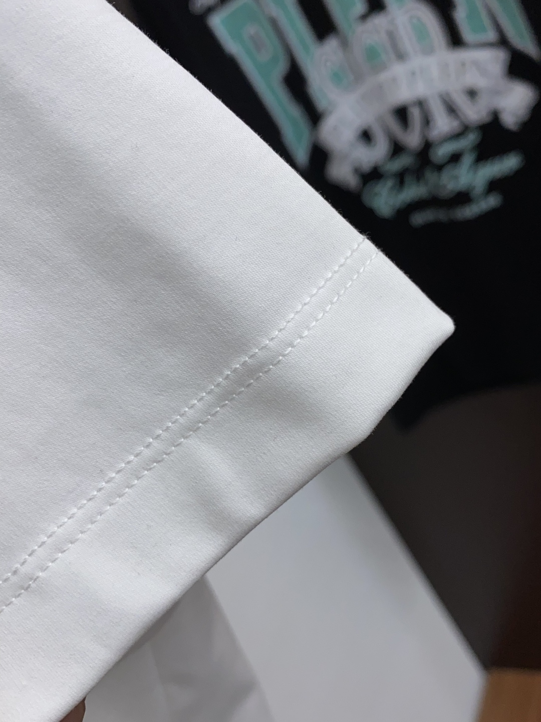  PP 系列 VIP高级定制 2025新款短袖  百搭款式 任何人都可以轻松驾驭 面料全订制工艺 高定一