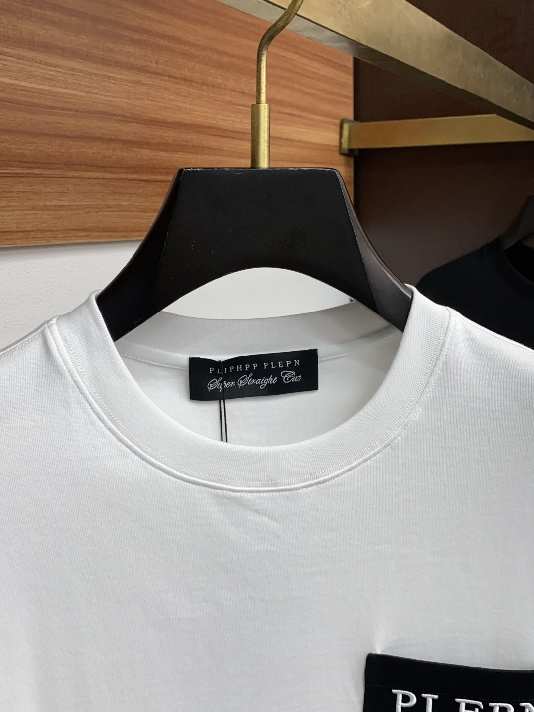  PP 系列 VIP高级定制 2025新款短袖  百搭款式 任何人都可以轻松驾驭 面料全订制工艺 高定一