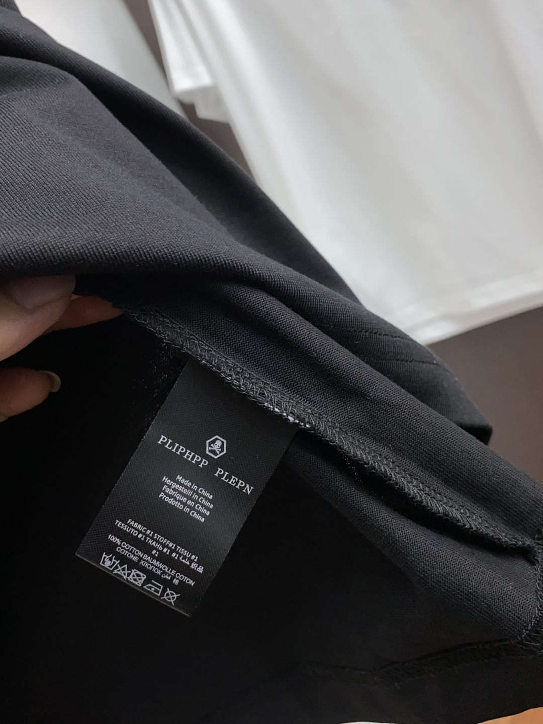  PP 系列 VIP高级定制 2025新款短袖  百搭款式 任何人都可以轻松驾驭 面料全订制工艺 高定一