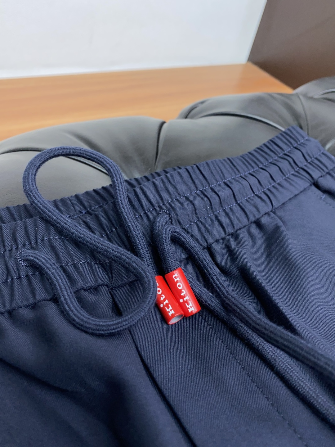 kiton 2025SS早秋 新品 原单男士休闲裤 每季必出的类型，无需质疑的热卖王牌单品，符合四季最佳