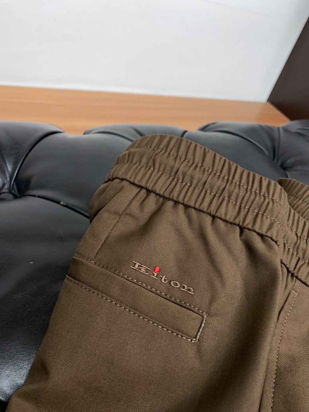 kiton2025SS早秋 新品 原单男士休闲裤 每季必出的类型，无需质疑的热卖王牌单品，符合四季最佳的