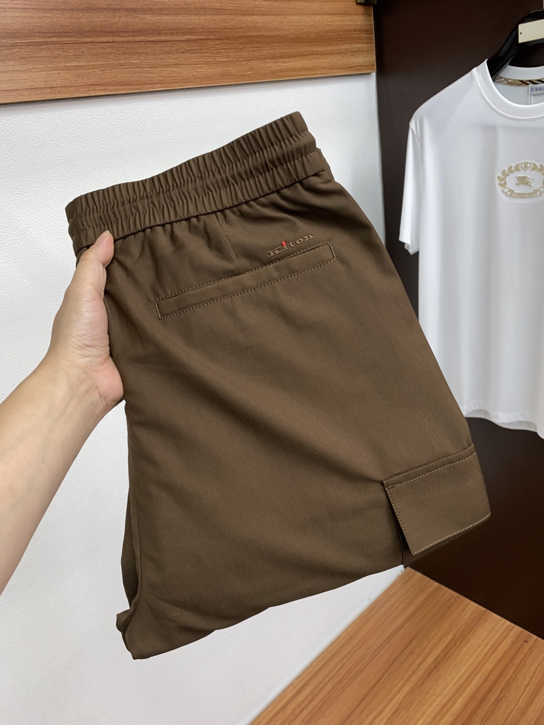 kiton2025SS早秋 新品 原单男士休闲裤 每季必出的类型，无需质疑的热卖王牌单品，符合四季最佳的