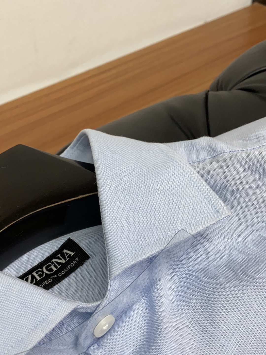 杰尼亚 2025专柜最新款麻料长袖衬衣，贸易公司渠道稀出，领先官网发售！经典休闲衬衫搭配独特的法式领设计