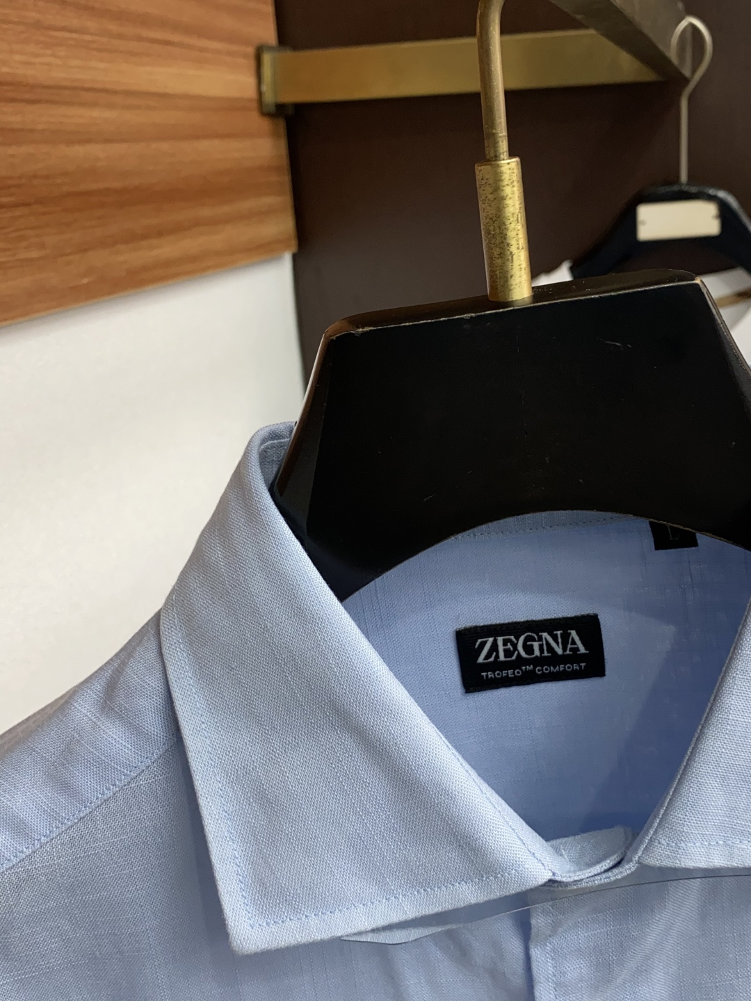 杰尼亚 2025专柜最新款麻料长袖衬衣，贸易公司渠道稀出，领先官网发售！经典休闲衬衫搭配独特的法式领设计