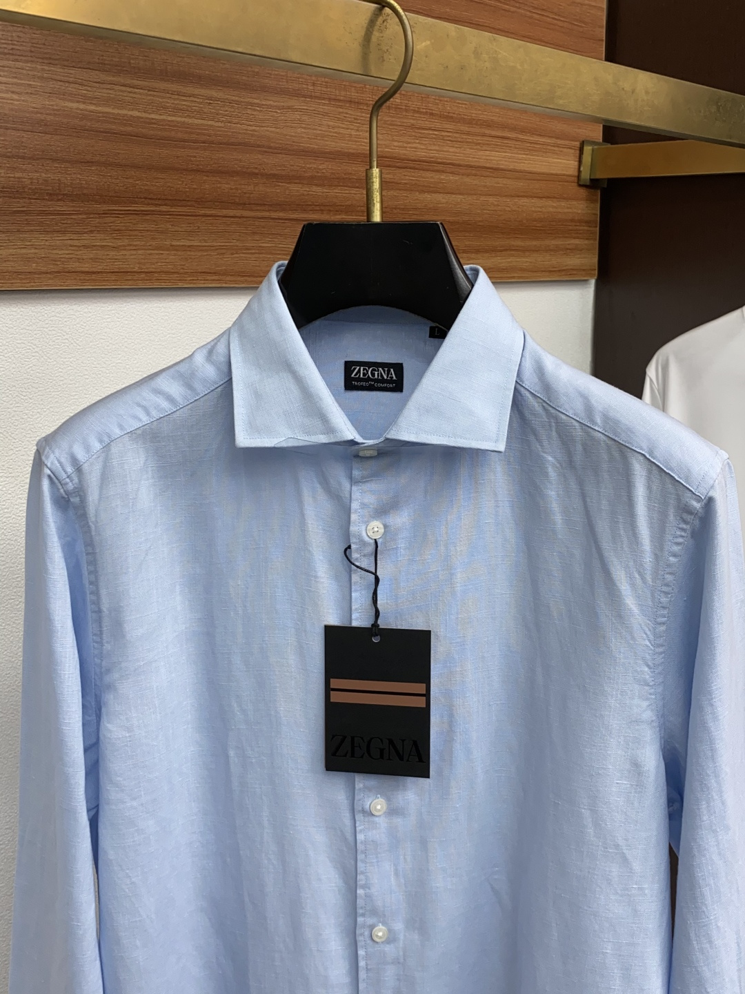 杰尼亚 2025专柜最新款麻料长袖衬衣，贸易公司渠道稀出，领先官网发售！经典休闲衬衫搭配独特的法式领设计