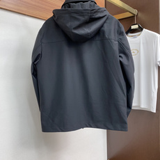 kiton 25ss最新品 经典双面夹克外套,设计帅气有型!百搭必备单品,时尚潮牌, 轻松营造酷帅氛围感 kiton 25ss最新品 经典双面夹克外套,设计帅气有型!百搭必备单品,时尚潮牌, 轻松营造酷帅氛围感