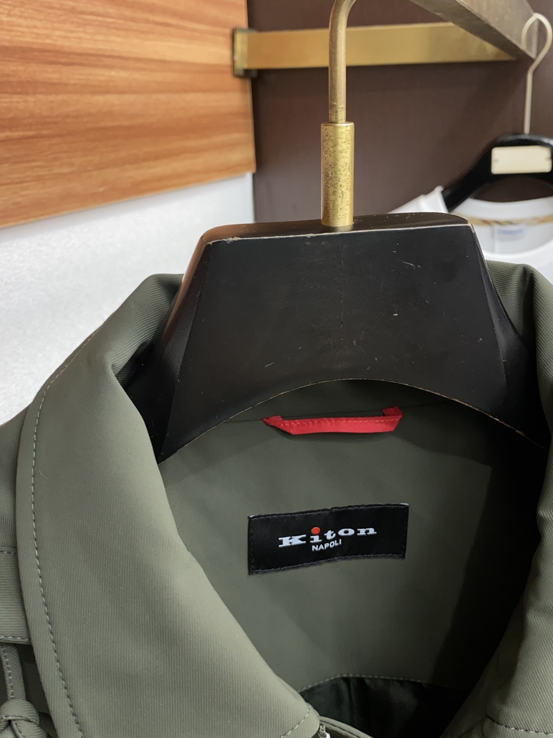 kiton 25ss最新品 经典双面夹克外套，设计帅气有型！百搭必备单品，时尚潮牌， 轻松营造酷帅氛围感