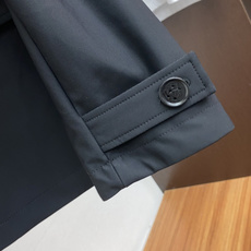 kiton 25ss最新品 经典双面夹克外套,设计帅气有型!百搭必备单品,时尚潮牌, 轻松营造酷帅氛围感 kiton 25ss最新品 经典双面夹克外套,设计帅气有型!百搭必备单品,时尚潮牌, 轻松营造酷帅氛围感