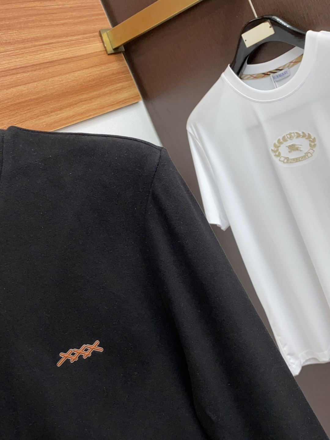 杰尼亚 2025秋冬专柜新款 时尚休闲打底衫长袖T恤，精选进口高密度膨体暖姜天丝德绒系列膨体蓄暖，糯感新