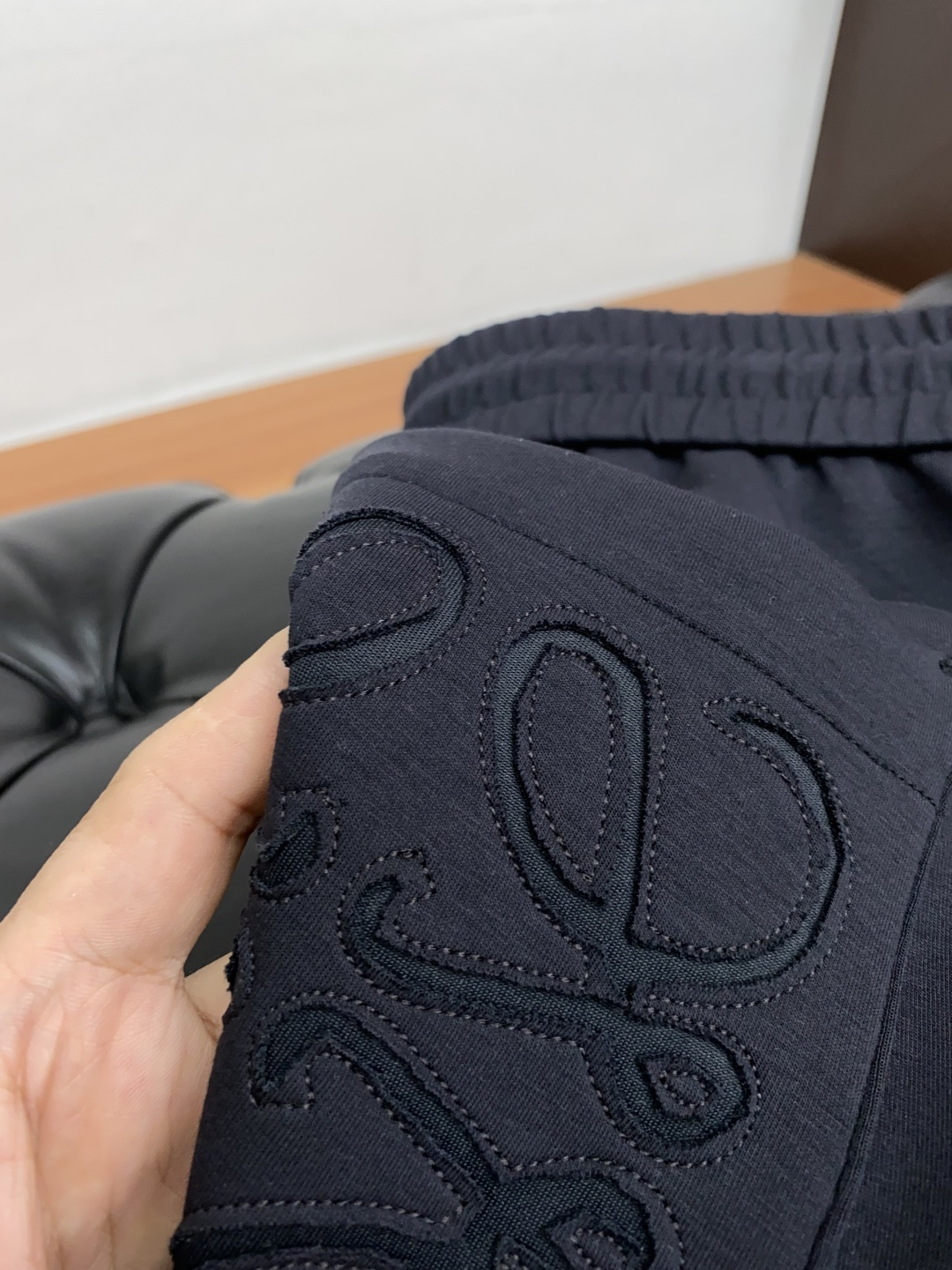 罗意威 2025SS早秋冬新品 加厚纯棉面料男士运动休闲裤 每季必出的类型，无需质疑的热卖王牌单品，符合