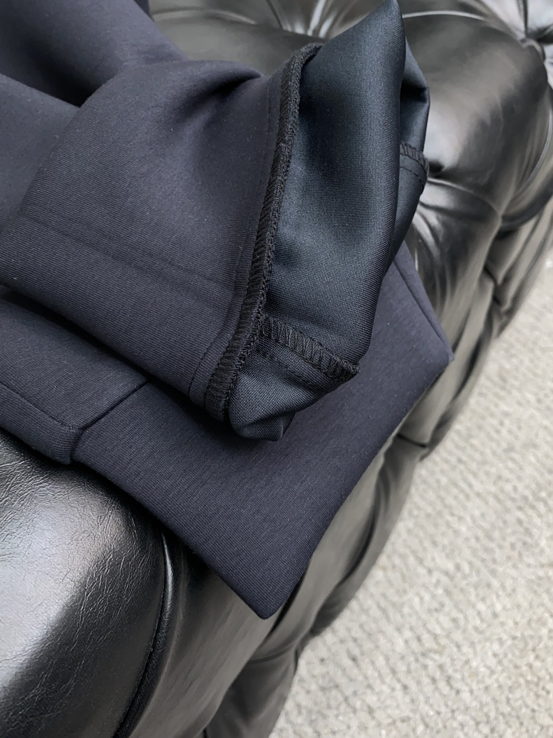 罗意威 2025SS早秋冬新品 加厚纯棉面料男士运动休闲裤 每季必出的类型，无需质疑的热卖王牌单品，符合