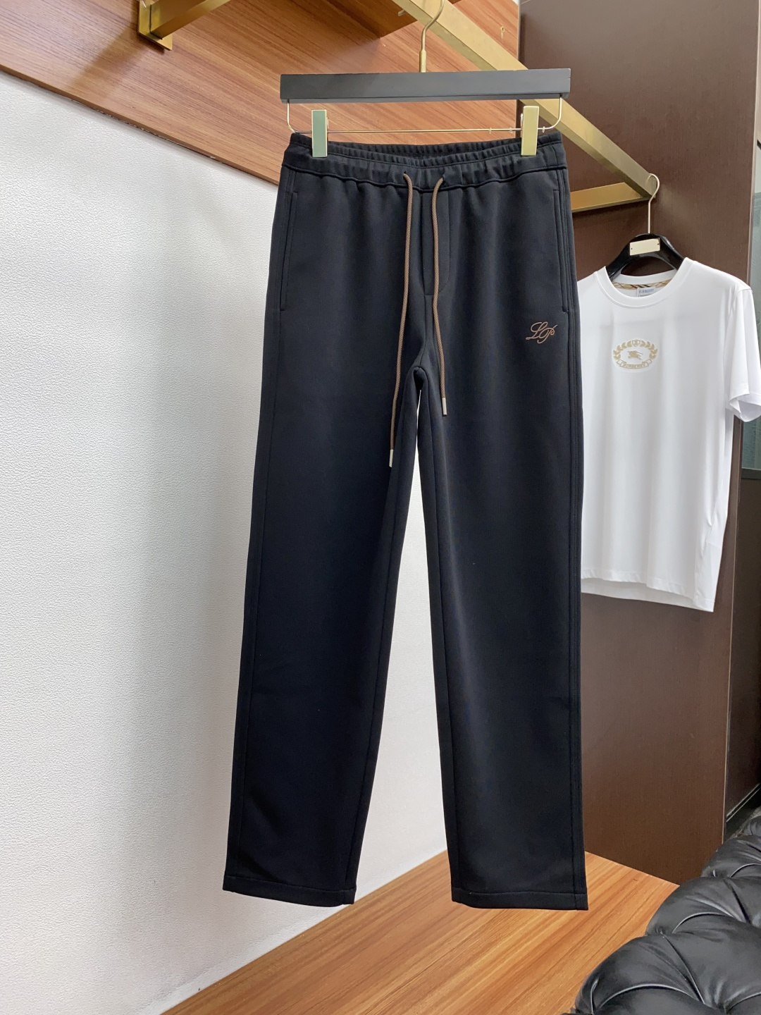 lP🆕 诺悠翩雅 2025SS早秋冬新品 加厚纯棉面料男士运动休闲裤 每季必出的类型，无需质疑的热卖王牌