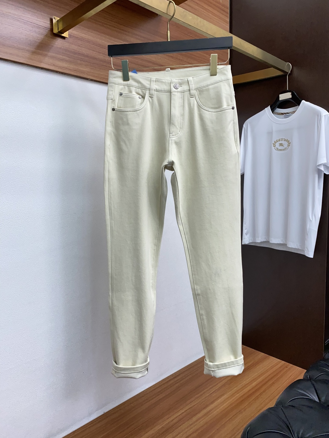 lP🆕 诺悠翩雅 25ss秋冬 新款 男士小直筒原单 牛仔裤 秋冬新款超柔软，弹力面料，复杂的手工艺叠加