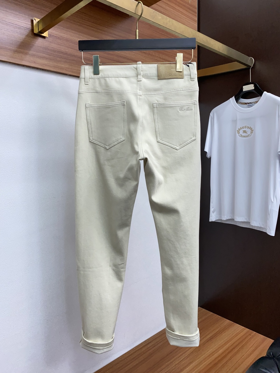 lP🆕 诺悠翩雅 25ss秋冬 新款 男士小直筒原单 牛仔裤 秋冬新款超柔软，弹力面料，复杂的手工艺叠加