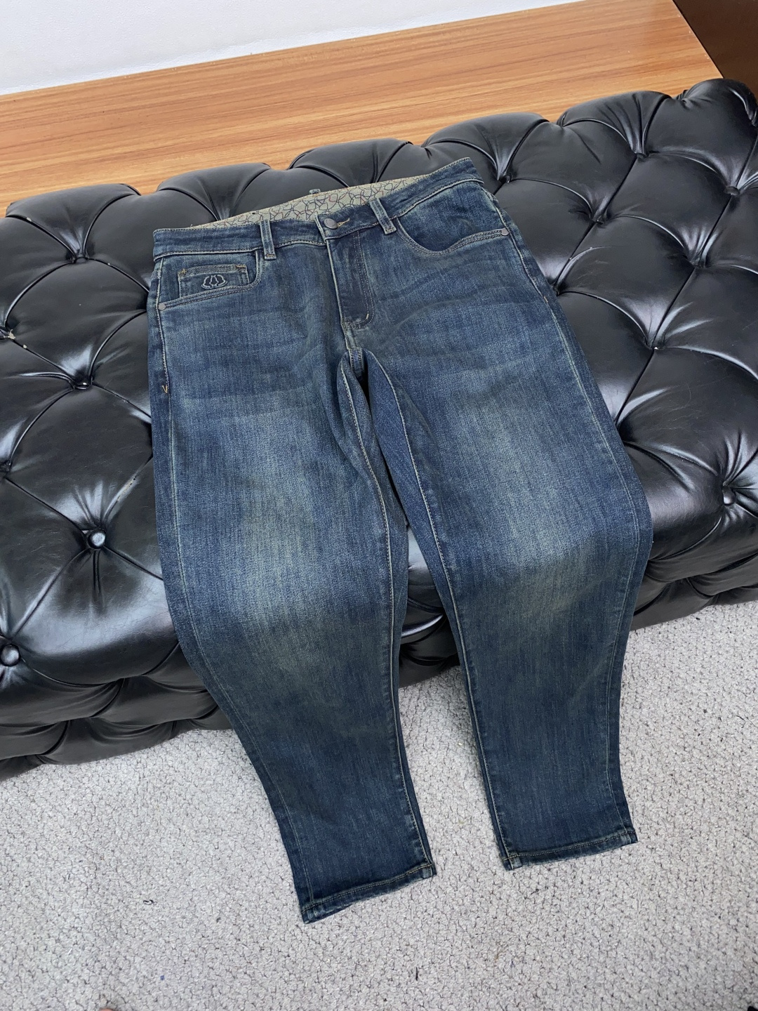 蒙口 25ss秋冬 新款 男士小直筒原单 牛仔裤 秋冬新款超柔软，弹力面料，复杂的手工艺叠加，任何一个洗