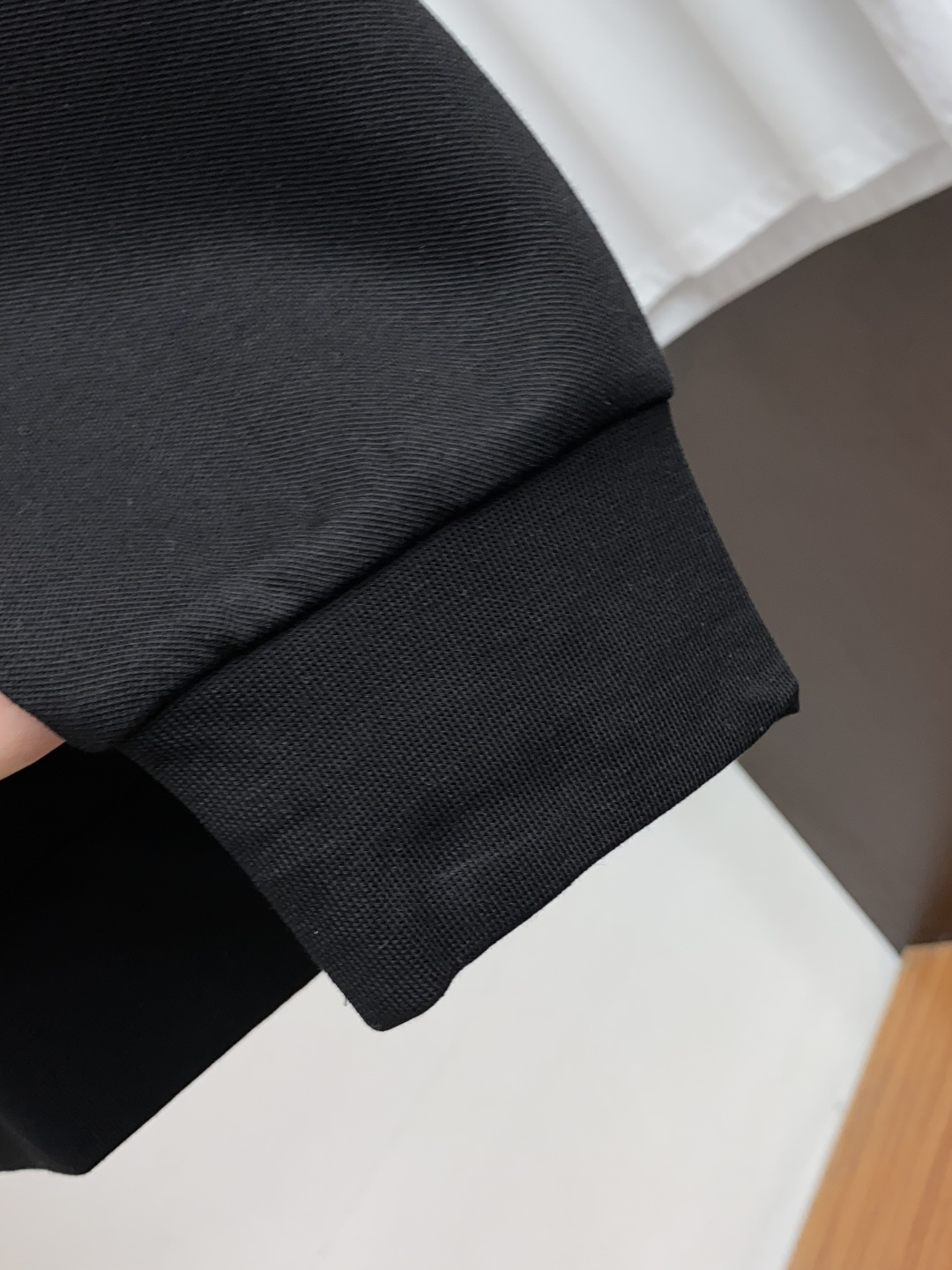 LULU 25秋冬家族男士高端简约小立领半拉链加厚空气棉长袖 卫衣，香港洋行渠道货，纯正血统品质，25年