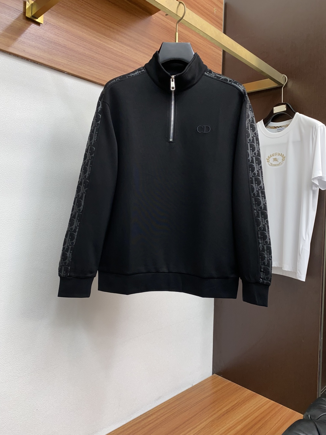 迪奥 25秋冬家族男士高端简约小立领半拉链加厚空气棉长袖 卫衣，香港洋行渠道货，纯正血统品质，25年秋冬