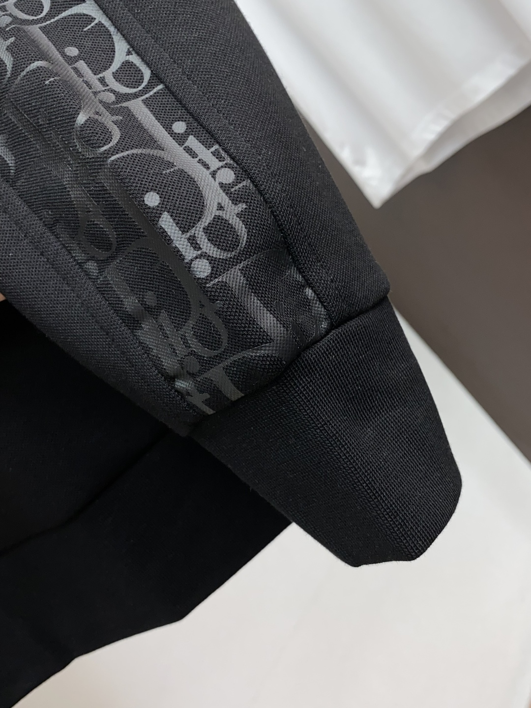 迪奥 25秋冬家族男士高端简约小立领半拉链加厚空气棉长袖 卫衣，香港洋行渠道货，纯正血统品质，25年秋冬