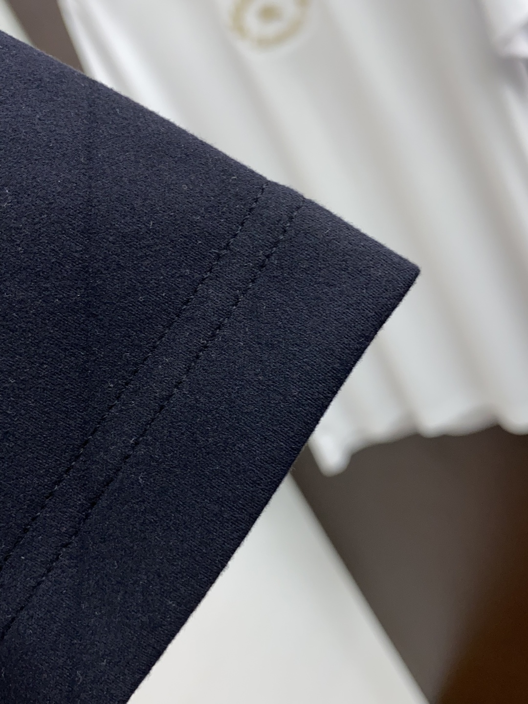 on 昂跑 家族男士高端简约圆领双面德绒短袖 卫衣，香港洋行渠道货，纯正血统品质，25年秋冬 新款，经典