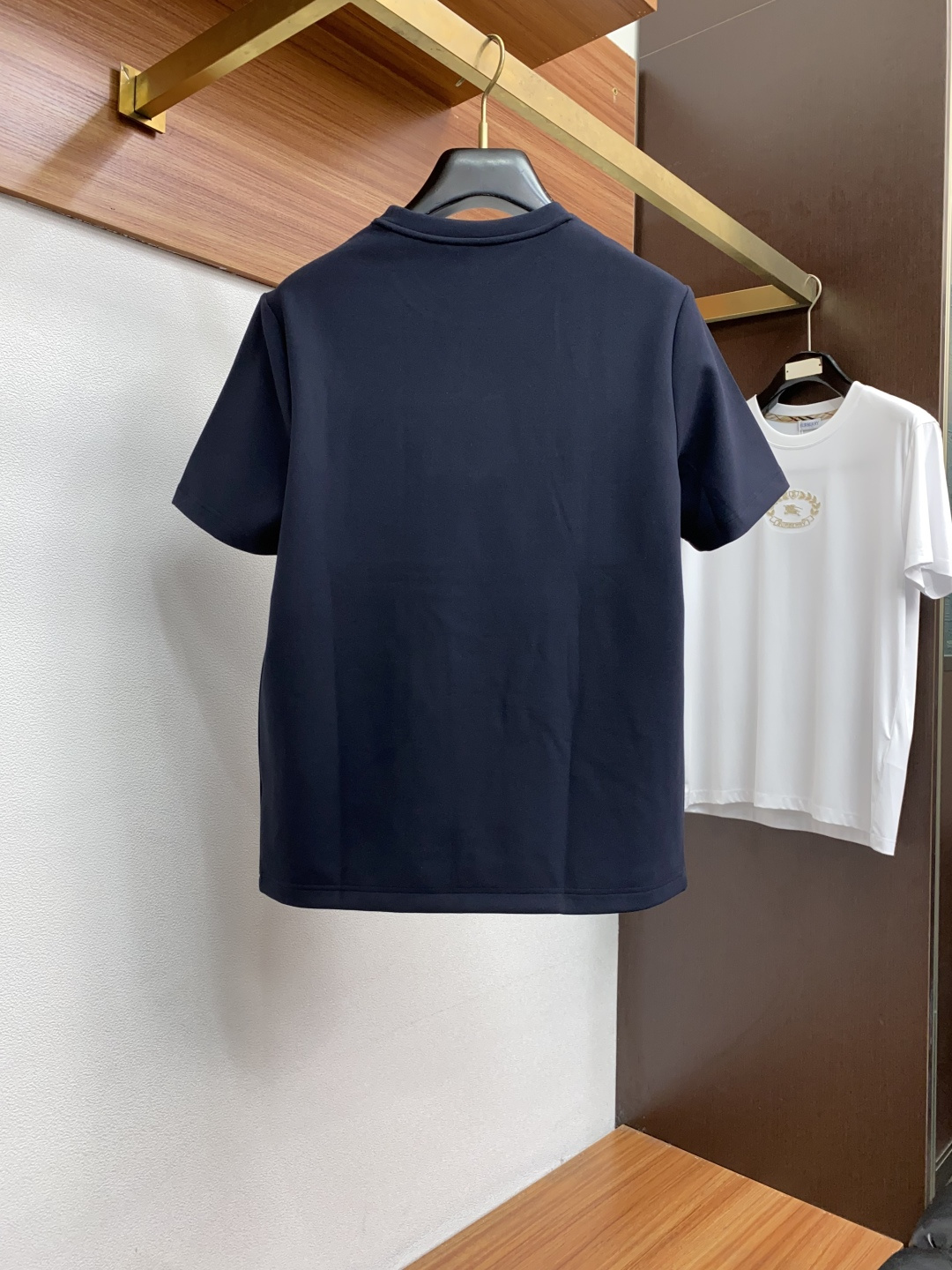 on 昂跑 家族男士高端简约圆领双面德绒短袖 卫衣，香港洋行渠道货，纯正血统品质，25年秋冬 新款，经典