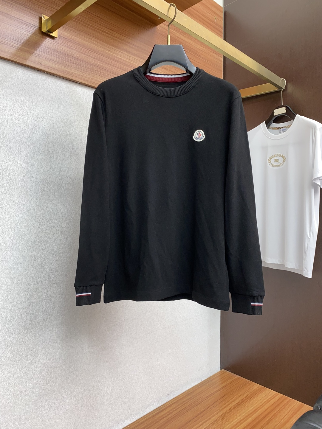蒙口 2025秋冬专柜新款 时尚休闲打底衫长袖T恤，精选进口高密度膨体暖姜天丝德绒系列膨体蓄暖，糯感新生