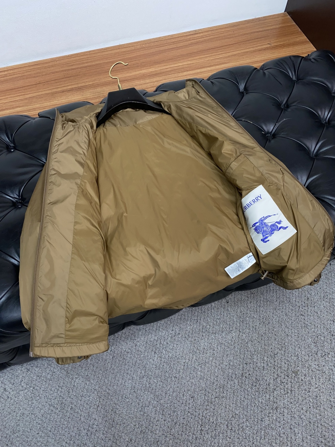巴宝莉 2025年秋冬新款 官网 高端原厂代工出品，官方经典王牌单品！最新棉衣夹克外套 多明星穿搭示范款