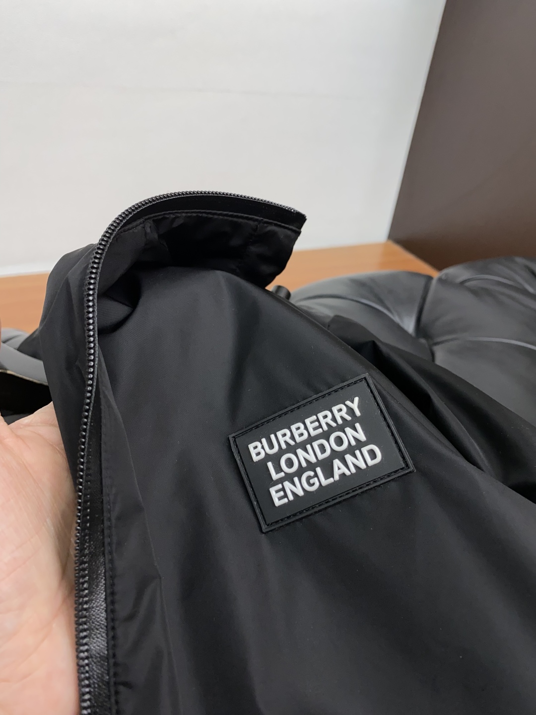 Burberry Men's Black Hooded Jacket: Modern Style & Outdoor Functionality 8 cmp i1756126383701 9587 0 6