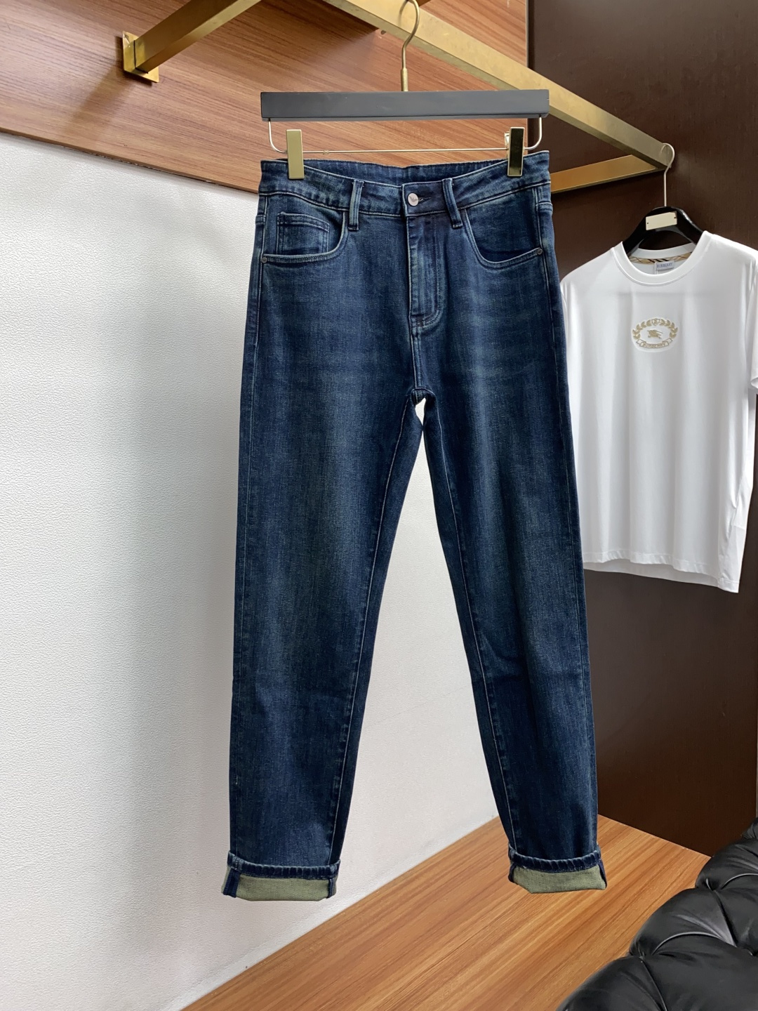 阿玛尼 2025SS秋冬 新品 原单男士修身牛仔休闲裤 纯血统品 G柜7000+ 每季必出的类型，无需质