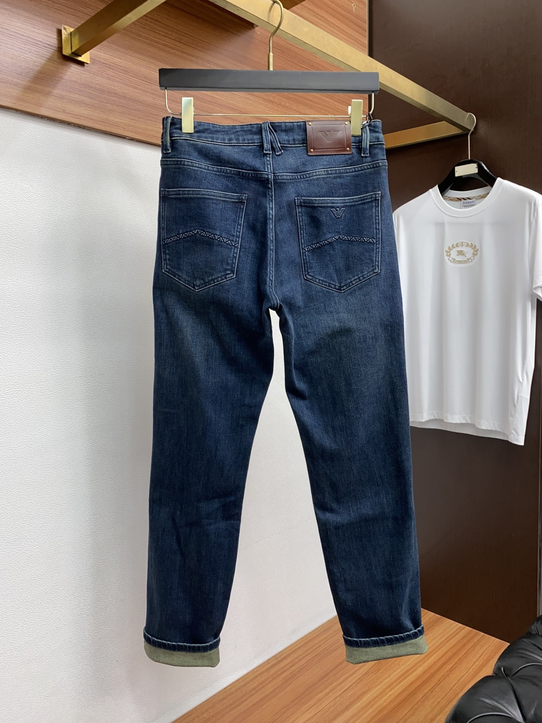 阿玛尼 2025SS秋冬 新品 原单男士修身牛仔休闲裤 纯血统品 G柜7000+ 每季必出的类型，无需质