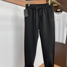 TF 2025SS早秋 新品 原单男士休闲裤 每季必出的类型,无需质疑的热卖王牌单品,符合四季最佳的搭配 TF 2025SS早秋 新品 原单男士休闲裤 每季必出的类型,无需质疑的热卖王牌单品,符合四季最佳的搭配