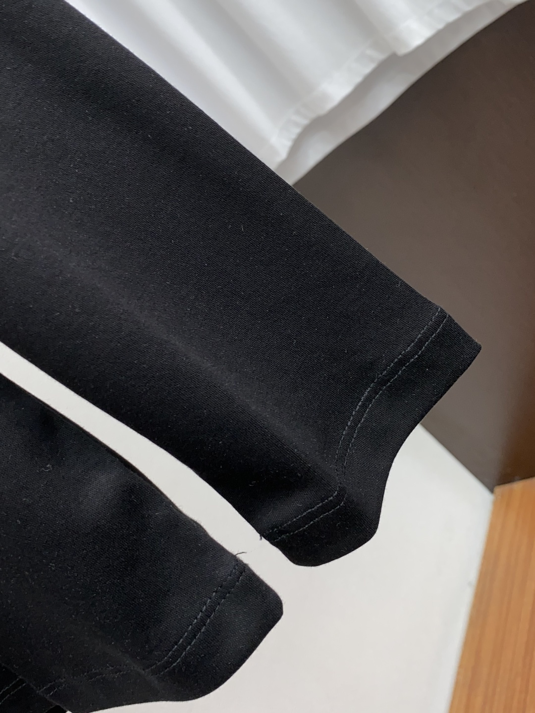 范思哲 25//ss秋冬 独家专供新款原单男士休闲长袖 高奢订制面料新疆长绒棉 绵柔笔挺舒适 高版本 时