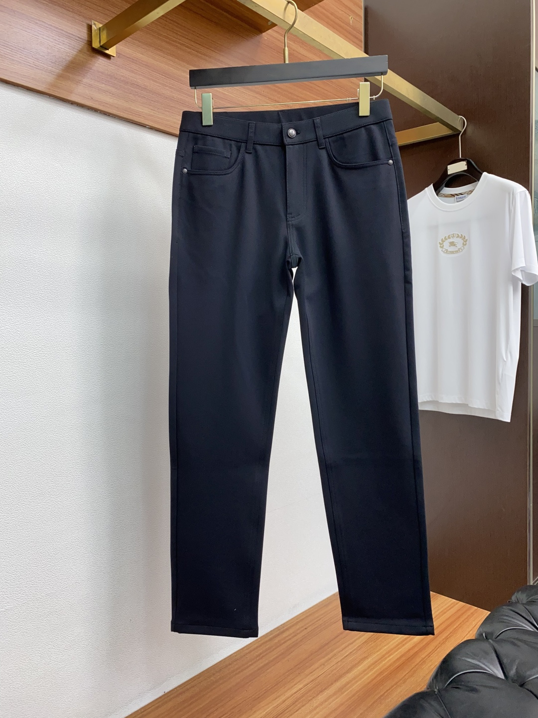 VT 25s秋冬新款 男士原单 休闲裤 裤 秋冬新款超柔软，弹力面料，复杂的手工艺叠加，任何一个洗水环节