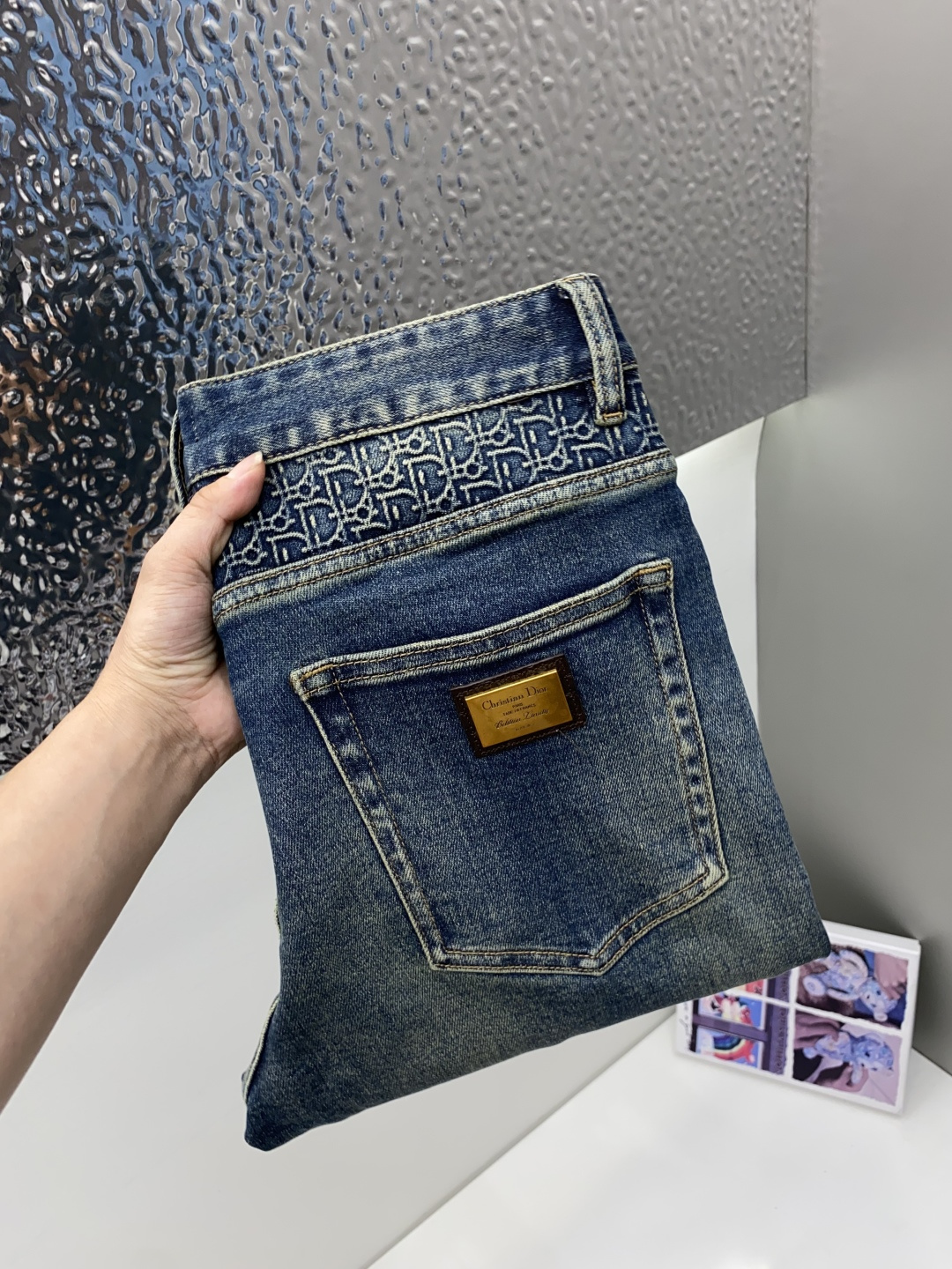 迪奥 25s秋冬新款 男士小直筒原单 牛仔裤 秋冬新款超柔软，弹力面料，复杂的手工艺叠加，任何一个洗水环