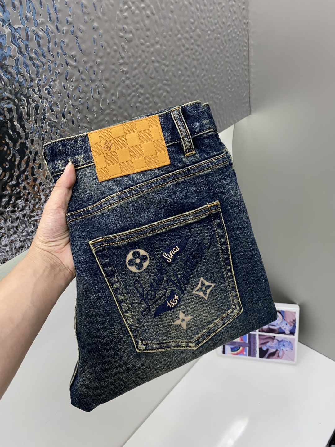 1v路易威登 25s秋冬新款 男士小直筒原单 牛仔裤 秋冬新款超柔软，弹力面料，复杂的手工艺叠加，任何一