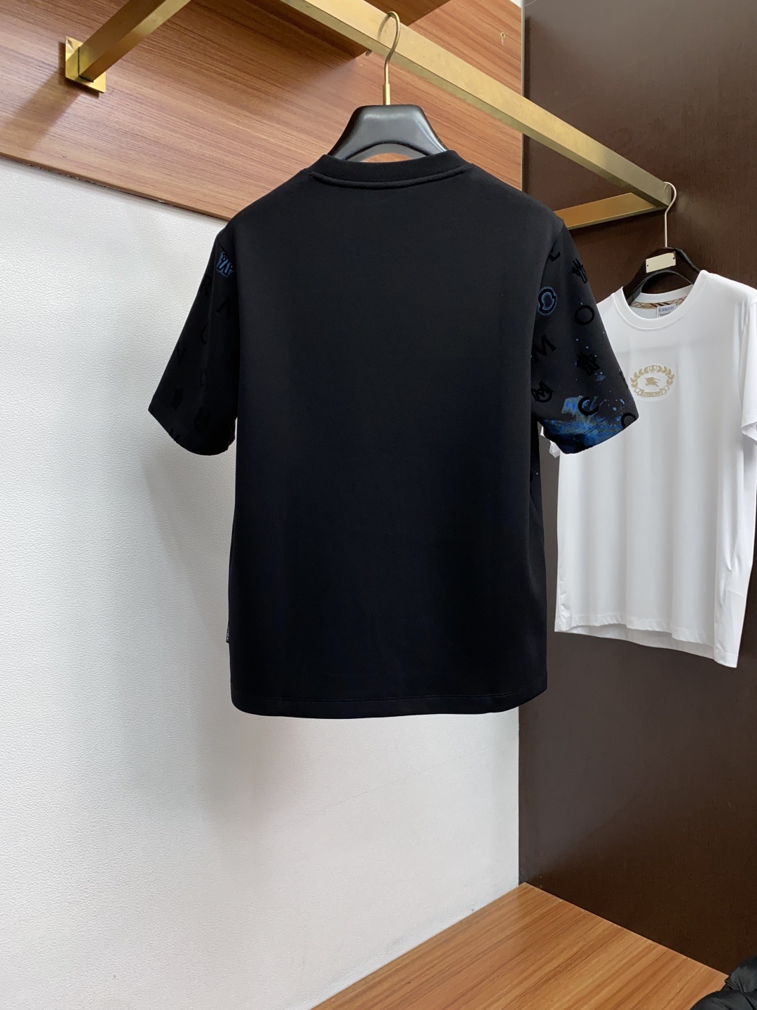 蒙口 25秋冬家族男士高端简约圆领加厚空气棉短袖 卫衣,香港洋行渠道货,纯正血统品质,25年秋冬 新款,