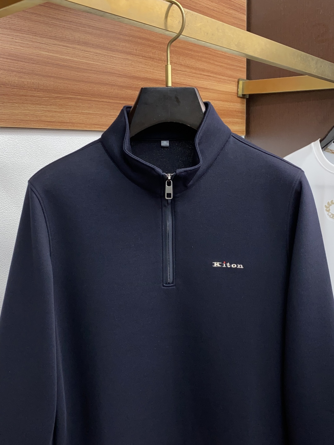 kiton 25秋冬家族男士高端立领长袖卫衣，香港洋行渠道货，纯正血统品质，25年秋冬 新款，经典王牌系