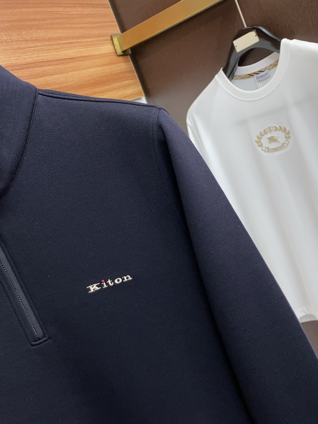 kiton 25秋冬家族男士高端立领长袖卫衣，香港洋行渠道货，纯正血统品质，25年秋冬 新款，经典王牌系