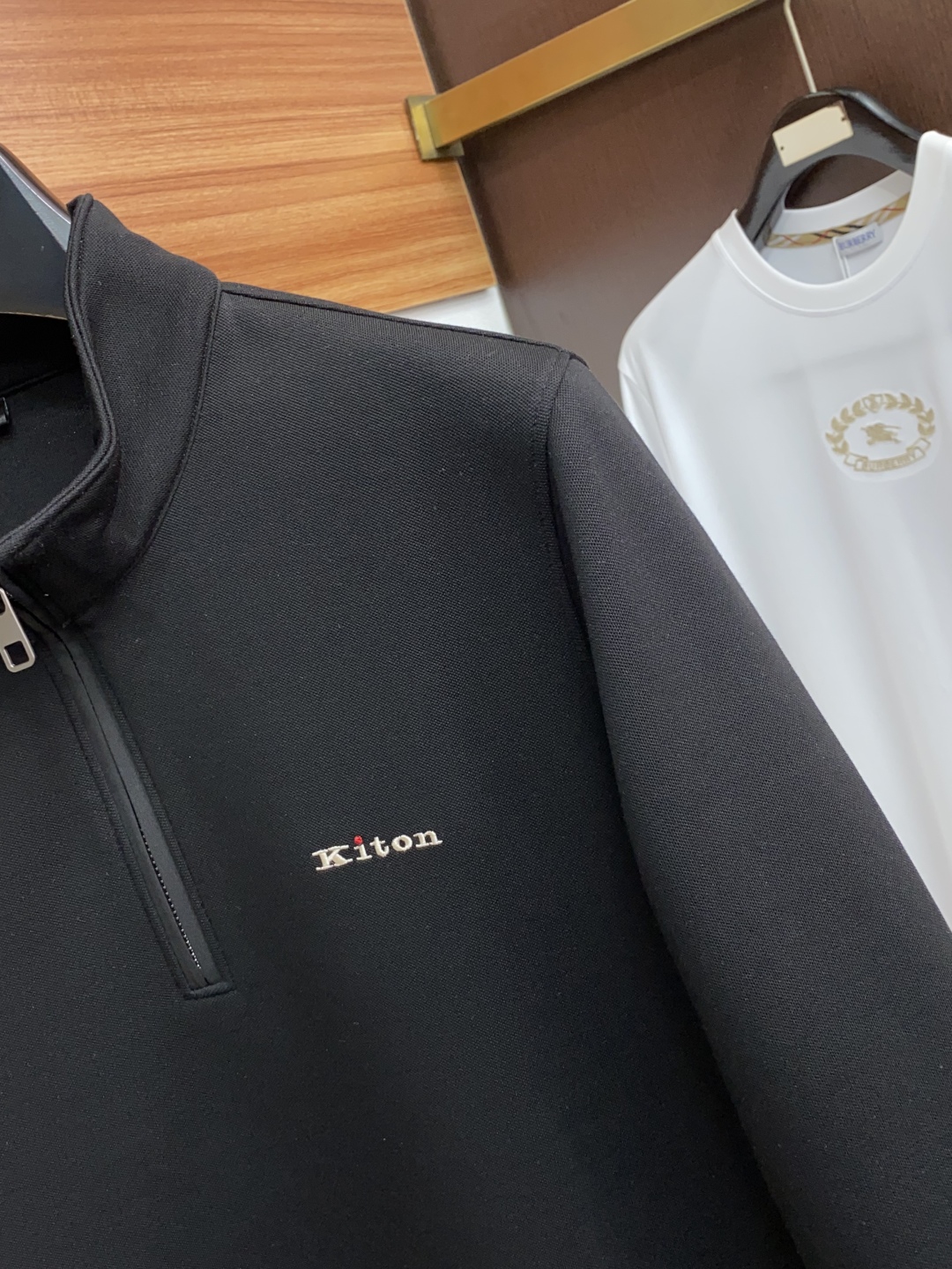 kiton 25秋冬家族男士高端立领长袖卫衣，香港洋行渠道货，纯正血统品质，25年秋冬 新款，经典王牌系