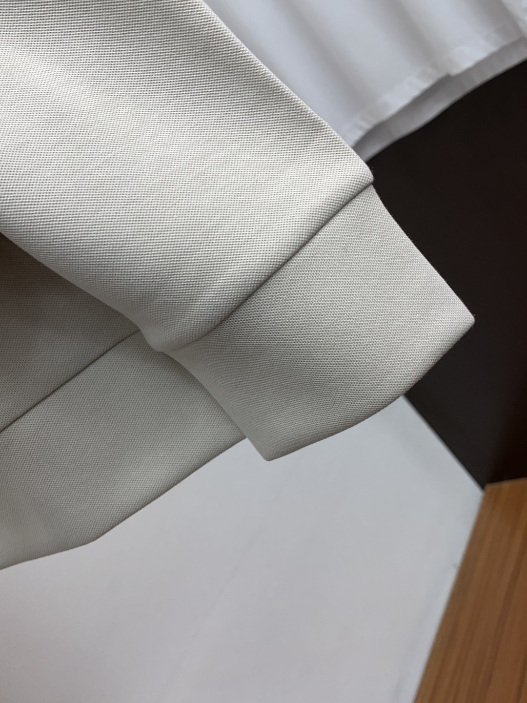 lP🆕 诺悠翩雅 25秋冬家族男士高端立领运动长袖卫衣，香港洋行渠道货，纯正血统品质，25年秋冬 新款，