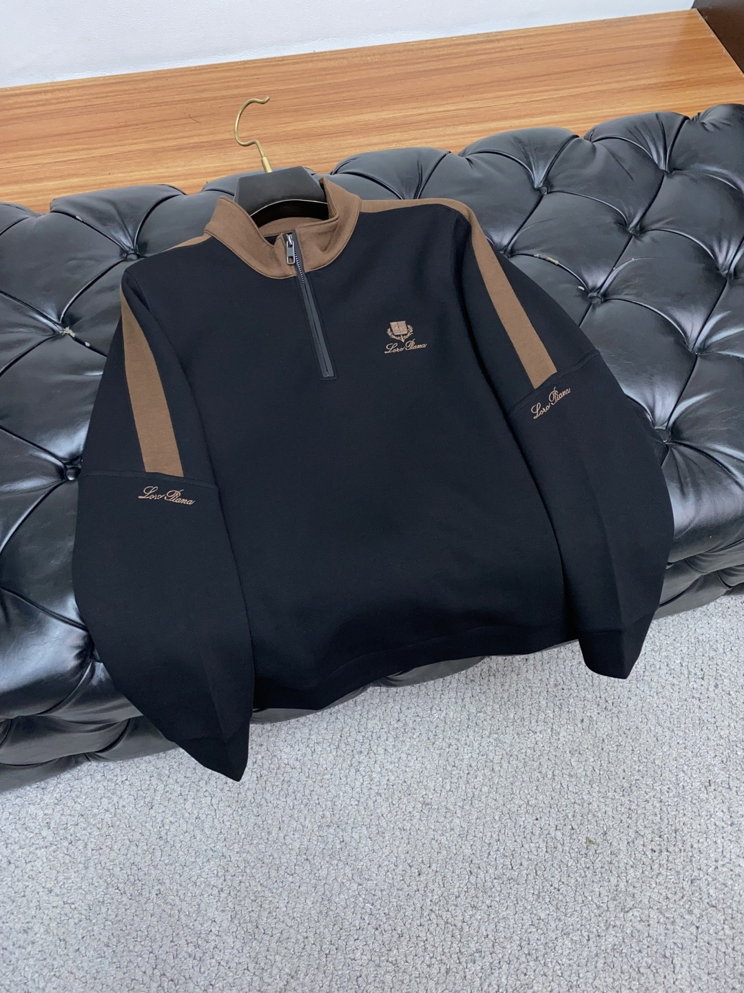 lP🆕 诺悠翩雅 25秋冬家族男士高端立领运动长袖卫衣，香港洋行渠道货，纯正血统品质，25年秋冬 新款，