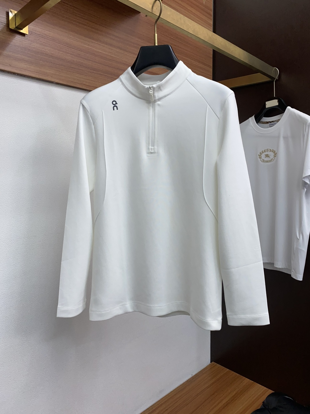on 昂跑 25秋冬家族男士高端立领长袖卫衣，香港洋行渠道货，纯正血统品质，25年秋冬 新款，经典王牌系