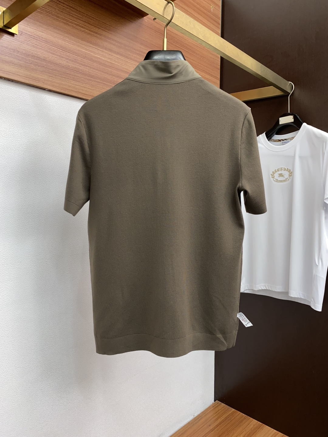 普拉达 男士高端简约立领加厚针织毛衣短袖 ，香港洋行渠道货，纯正血统品质，25年秋冬 新款，经典王牌系列