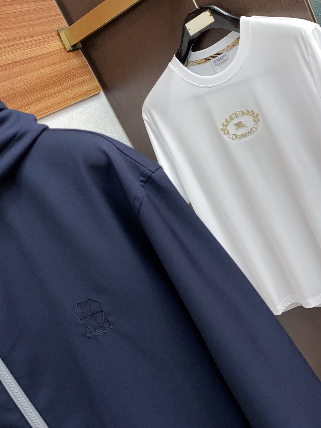 lP🆕 诺悠翩雅 2025年秋冬新款 官网 高端原厂代工出品，官方经典王牌单品！最新羊毛夹克外套 多明星