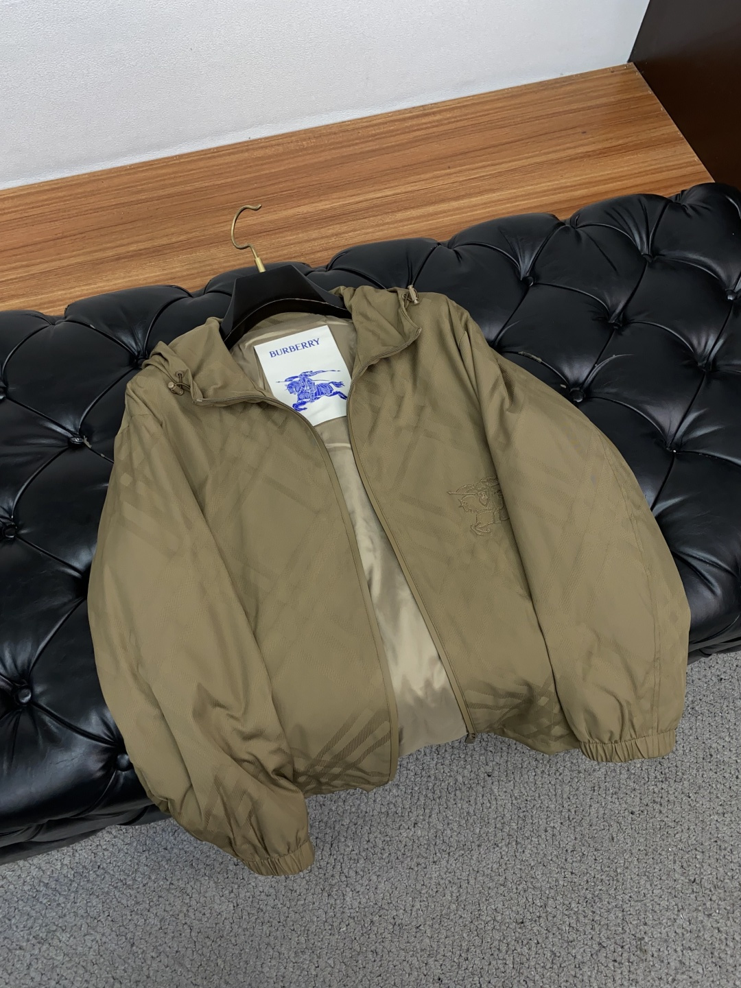 巴宝莉 2025年秋冬新款 官网 高端原厂代工出品，官方经典王牌单品！最新夹克外套 多明星穿搭示范款！！