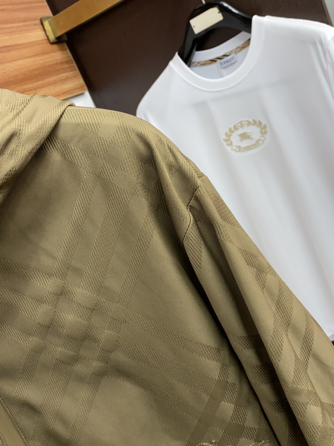 巴宝莉 2025年秋冬新款 官网 高端原厂代工出品，官方经典王牌单品！最新夹克外套 多明星穿搭示范款！！