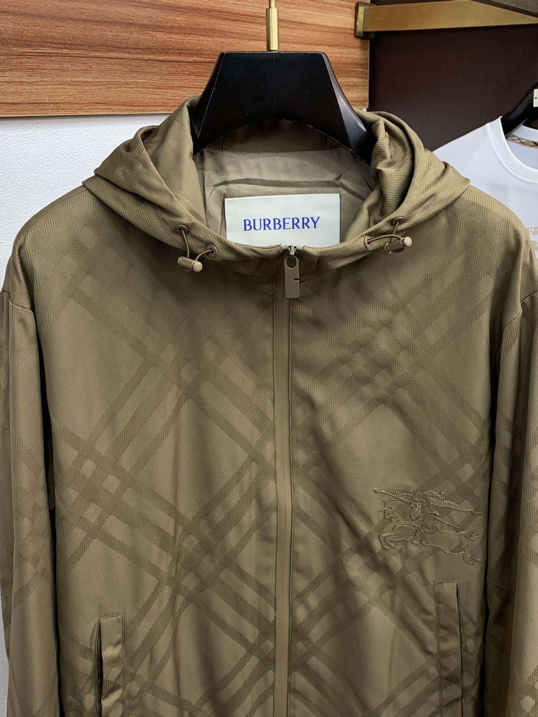 巴宝莉 2025年秋冬新款 官网 高端原厂代工出品，官方经典王牌单品！最新夹克外套 多明星穿搭示范款！！