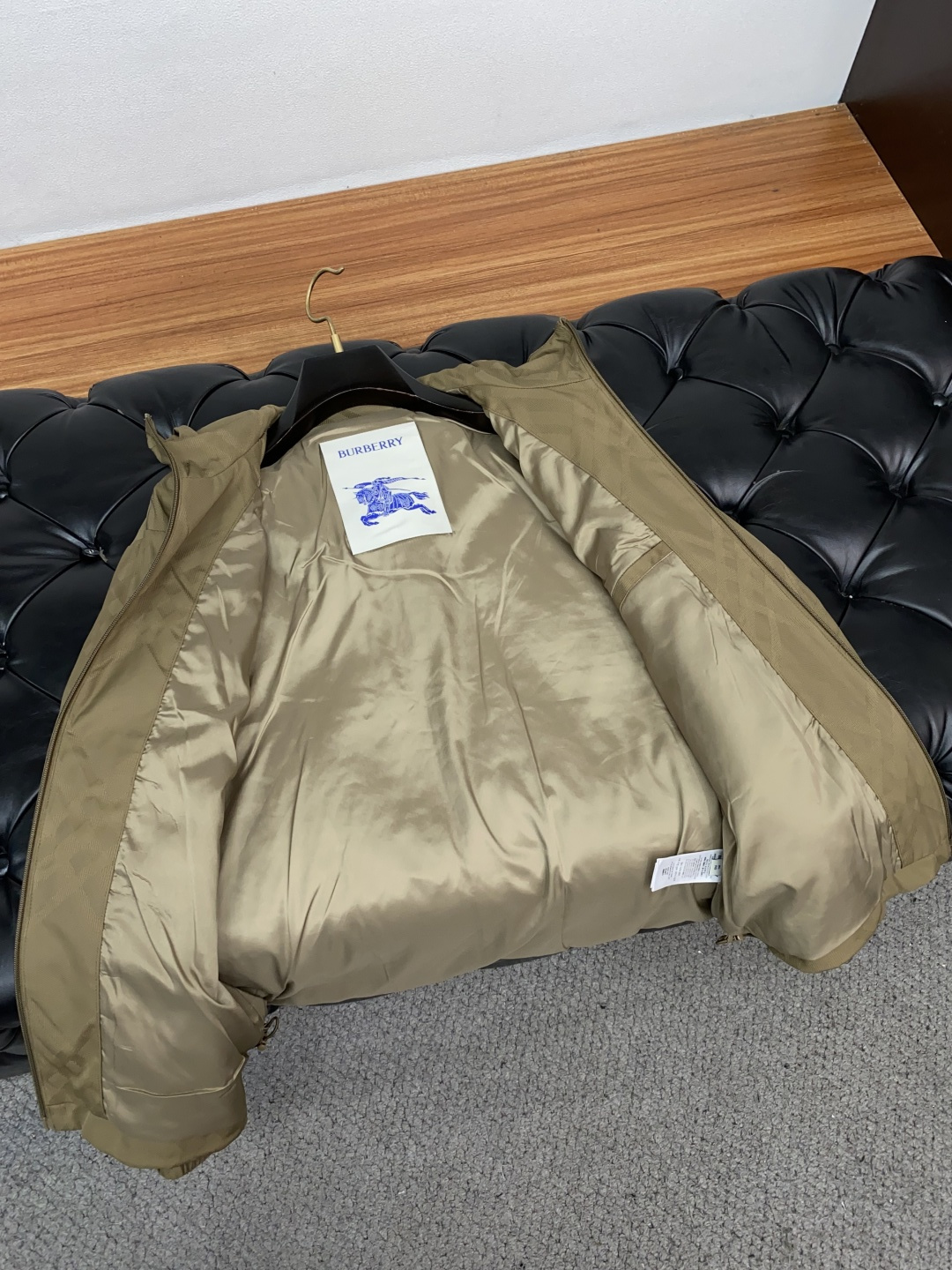 巴宝莉 2025年秋冬新款 官网 高端原厂代工出品，官方经典王牌单品！最新夹克外套 多明星穿搭示范款！！